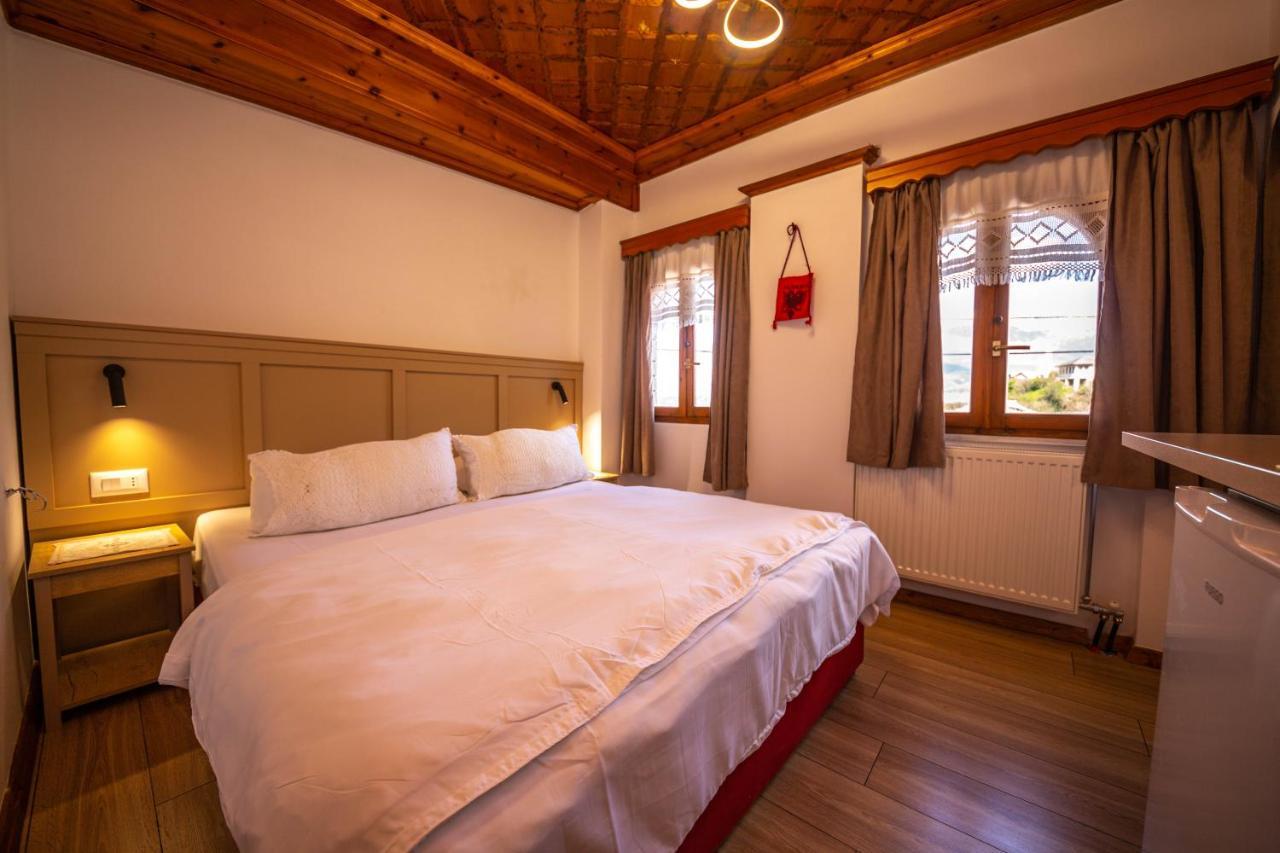 Bed And Breakfast Kotoni Gjirokastër Exterior foto