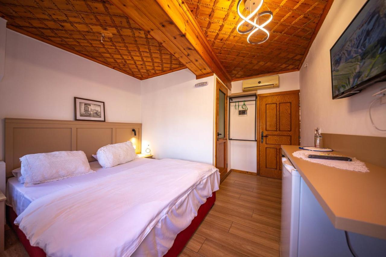 Bed And Breakfast Kotoni Gjirokastër Exterior foto