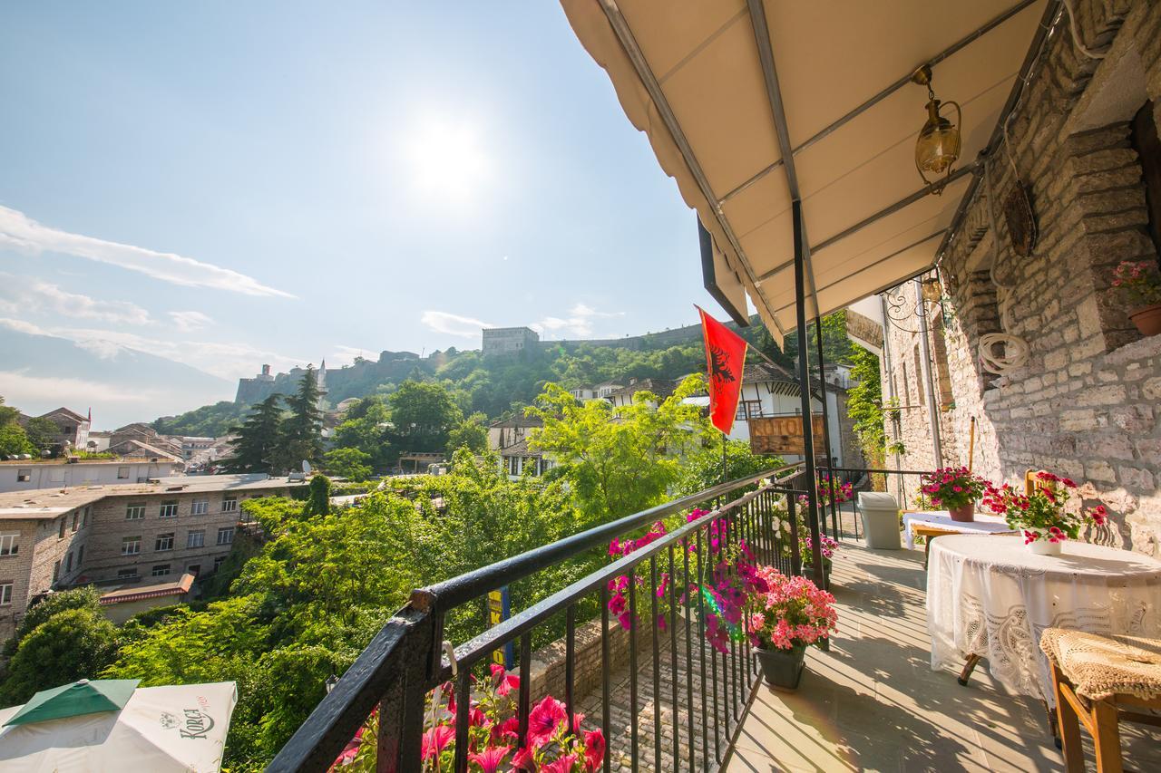 Bed And Breakfast Kotoni Gjirokastër Exterior foto